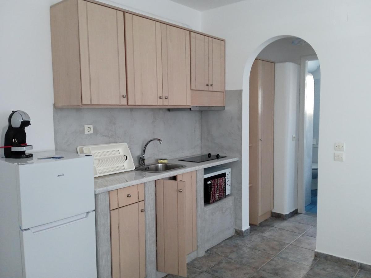 Aegean Sunset Apartment Киониа Екстериор снимка