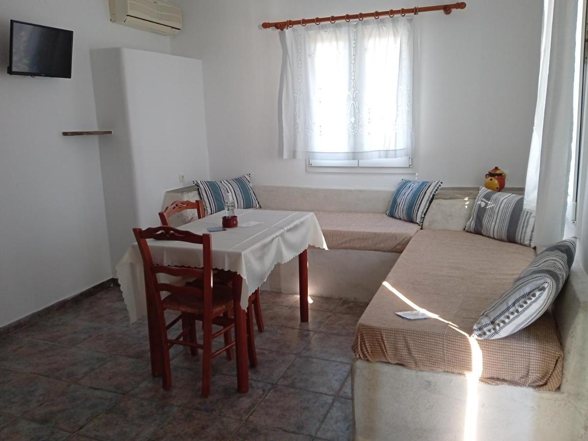 Aegean Sunset Apartment Киониа Екстериор снимка