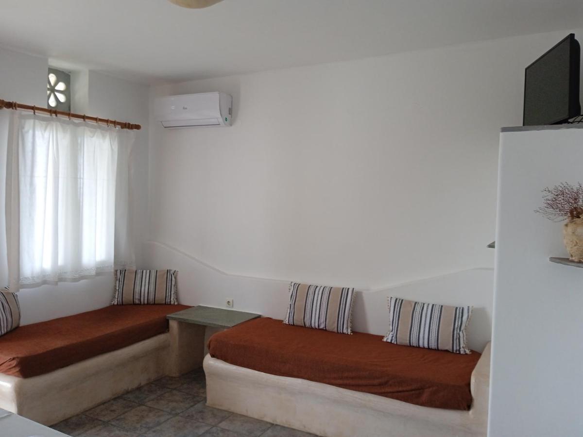 Aegean Sunset Apartment Киониа Екстериор снимка
